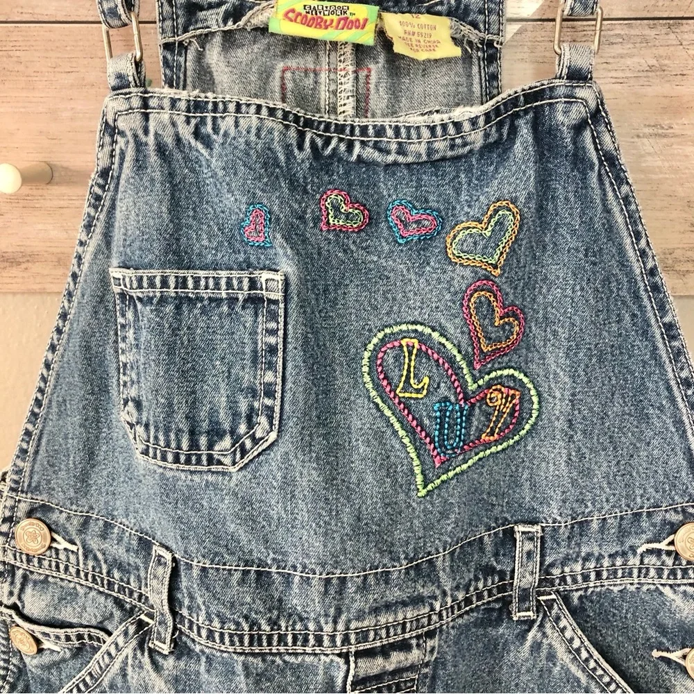 Vintage Cartoon Network ScoobyDoo Embroidered Jean Short Overalls 12 - Picture 2 of 6